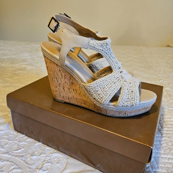 Audrey Brooke Winston Macrame Wedges - Picture 3 of 7